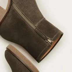 Botki-Balagan Ejtan Botki, Dymny Welur